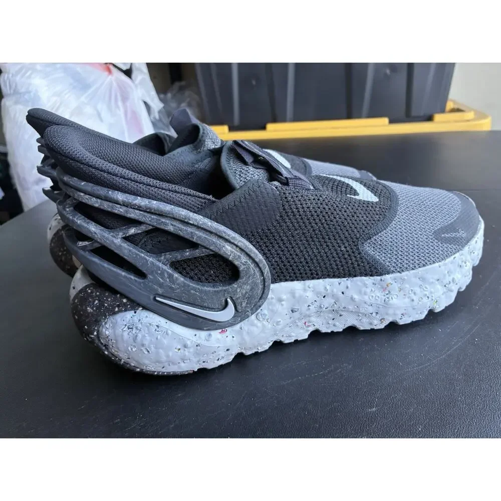 Nike very clean
